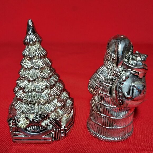Vintage Silver Santa Claus Christmas Tree Salt and Pepper Shakers - Picture 9 of 12
